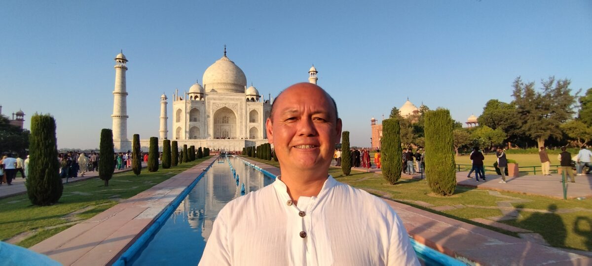 Awai Taj Mahal